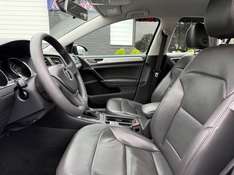 2016 Volkswagen e-Golf SE