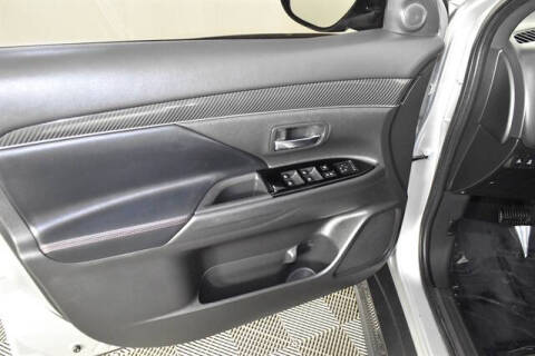 2020 Mitsubishi Outlander Special Edition