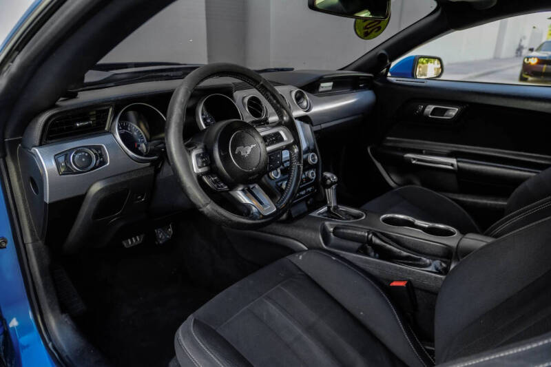 2019 Ford Mustang