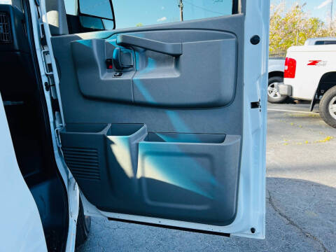 2019 Chevrolet Express 2500