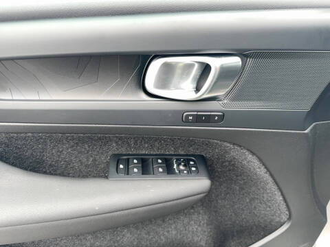 2024 Volvo XC40 Recharge Plus