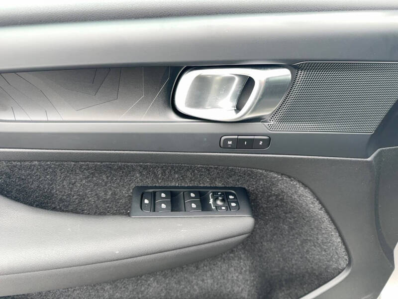 2024 Volvo XC40 Recharge Plus