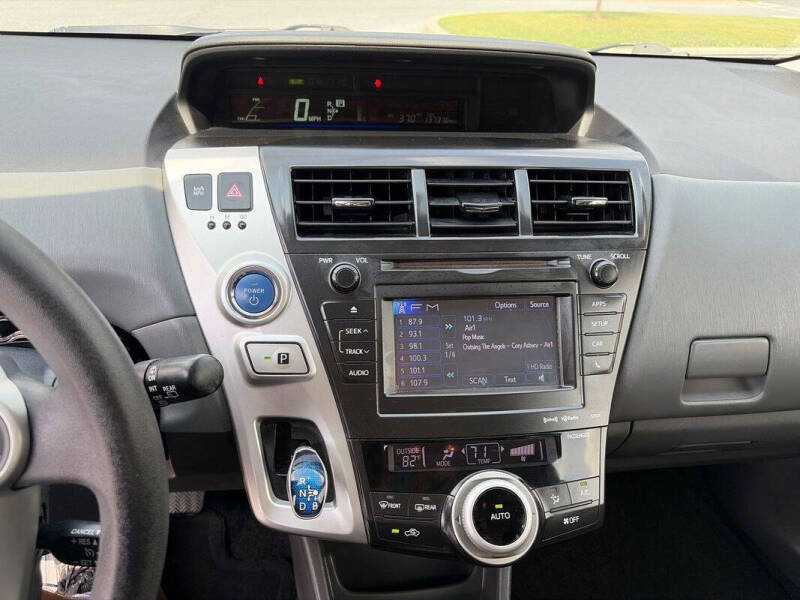 2014 Toyota Prius v Three