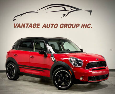 2012 MINI Cooper Countryman for sale at Vantage Auto Group Inc in Fresno CA