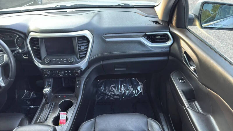 2017 GMC Acadia SLT-1