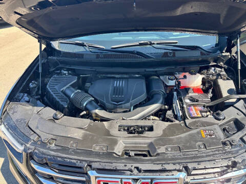 2024 GMC Acadia Elevation