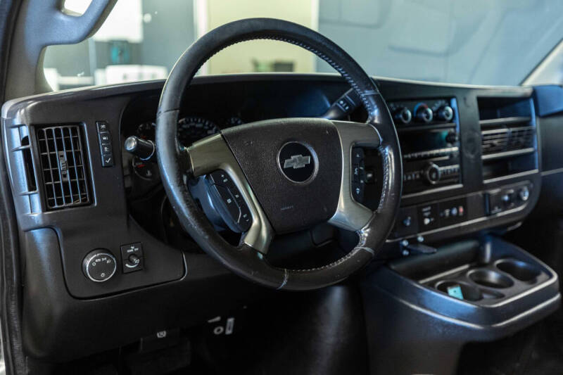 2017 Chevrolet Express 3500