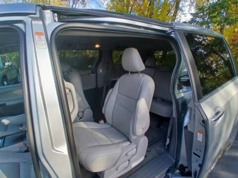 2017 Toyota Sienna XLE 7-Passenger
