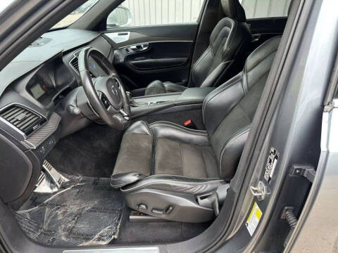 2019 Volvo XC90 T6 R-Design