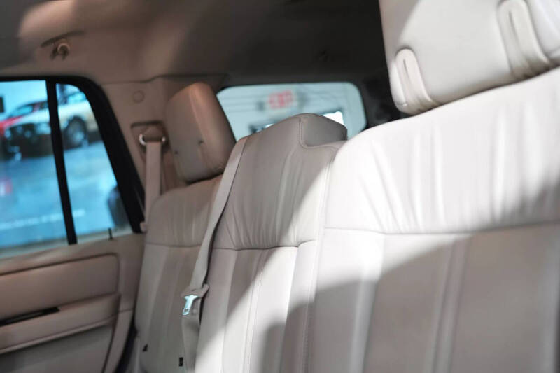 2017 Lincoln Navigator Select