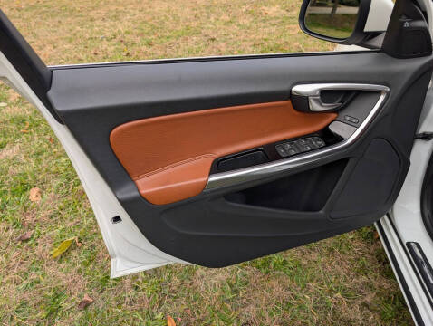 2015 Volvo S60 T6 Drive-E Platinum