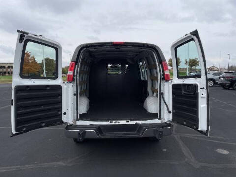 2023 GMC Savana 2500