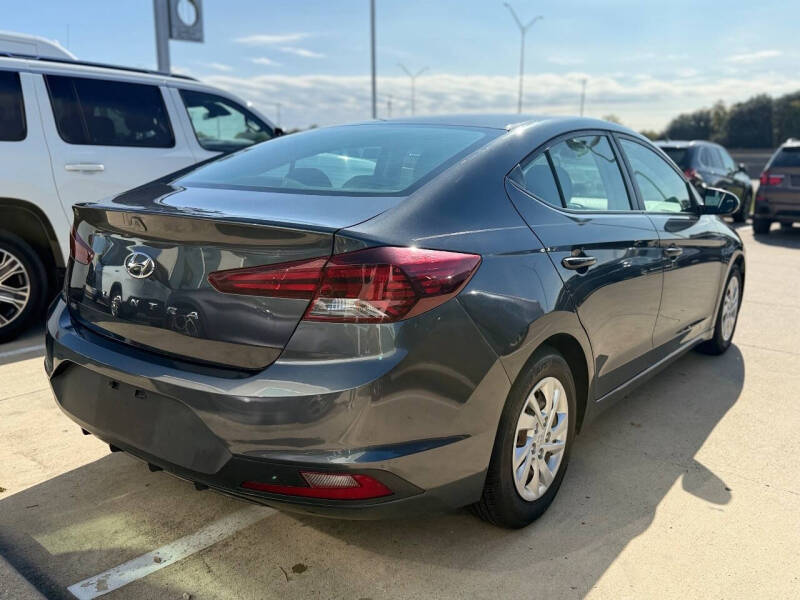 2020 Hyundai Elantra SE