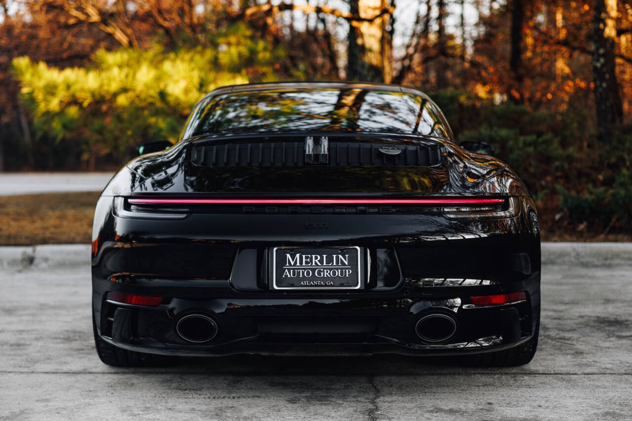 2022 Porsche 911 8