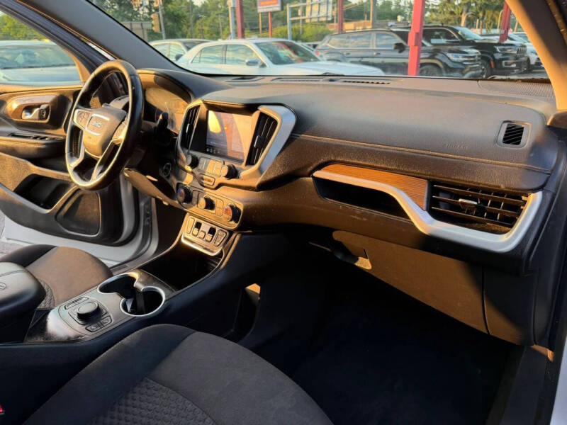 2020 GMC Terrain SLE