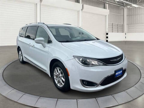 2020 Chrysler Pacifica Touring L