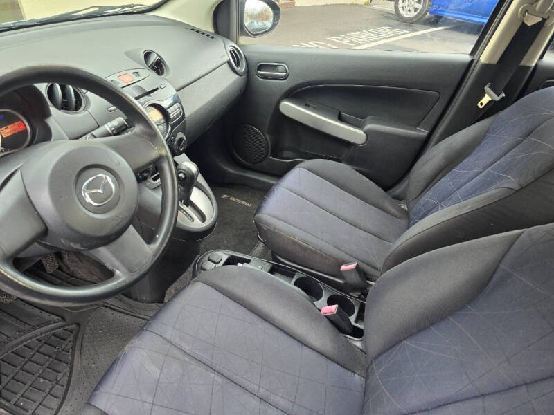 2011 Mazda MAZDA2 Touring