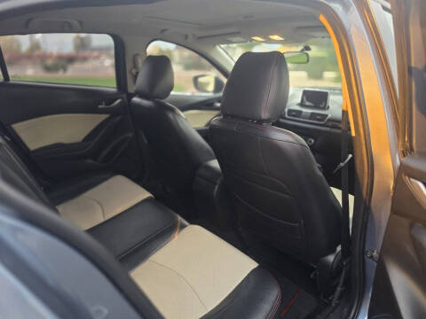 2015 Mazda MAZDA3 i Touring