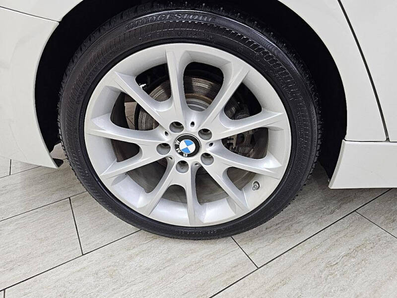 2015 BMW 3 Series 320i