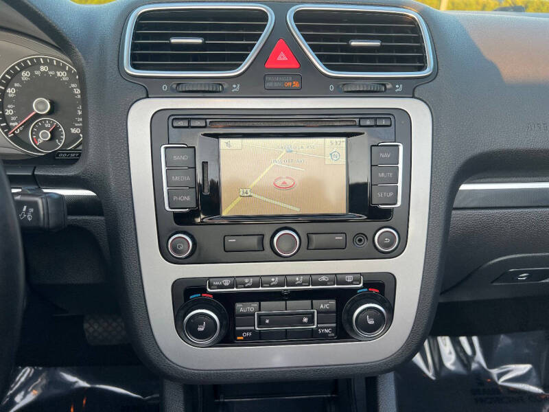 2012 Volkswagen Eos Executive SULEV