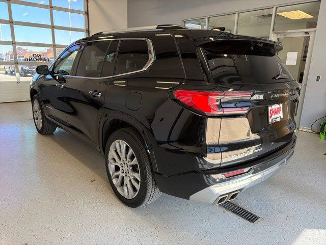 2024 GMC Acadia Denali