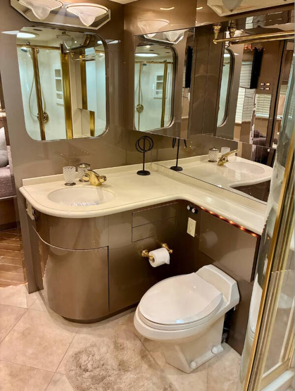 2000 Prevost XL HD 4060