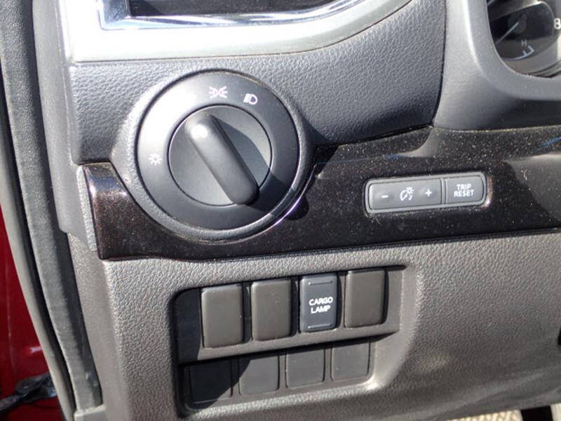 2017 Nissan Titan SV