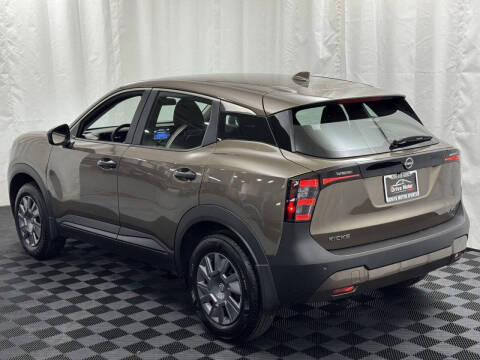 2025 Nissan Kicks S