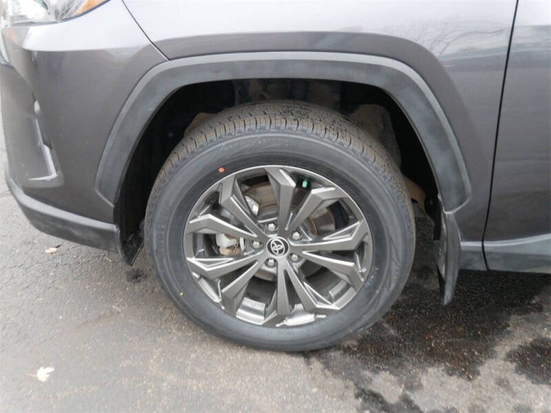 2024 Toyota RAV4 Hybrid XLE Premium