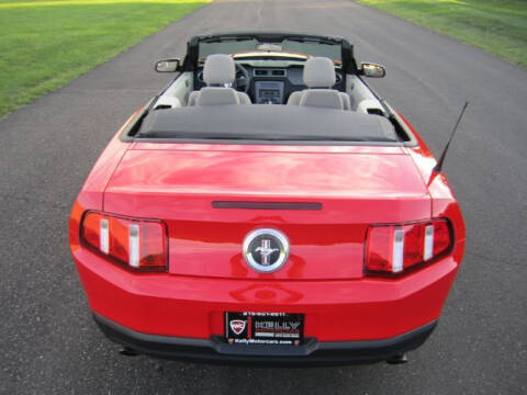 2011 Ford Mustang V6