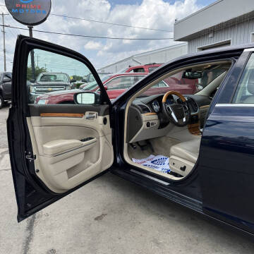 2012 Chrysler 300 Limited