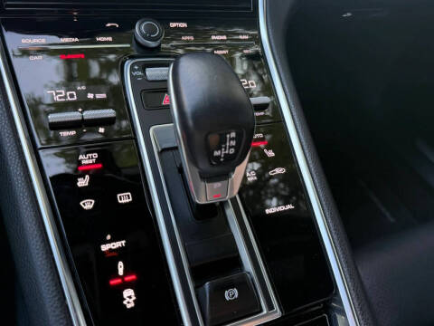 2017 Porsche Panamera