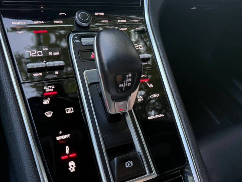 2017 Porsche Panamera