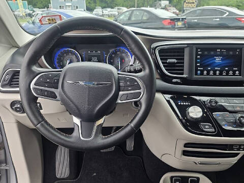 2019 Chrysler Pacifica Touring L