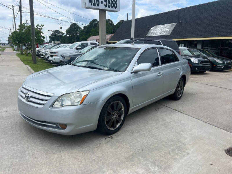 2005 Toyota Avalon