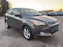 Black 2015 Ford Escape SE SE 4dr SUV 2
