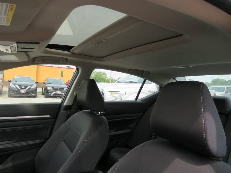 2020 Nissan Altima 2.5 SV