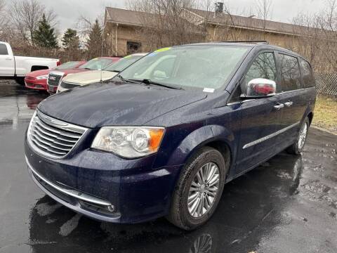 2014 Chrysler Town and Country for sale at Newcombs North Certified Auto Sales in Metamora MI