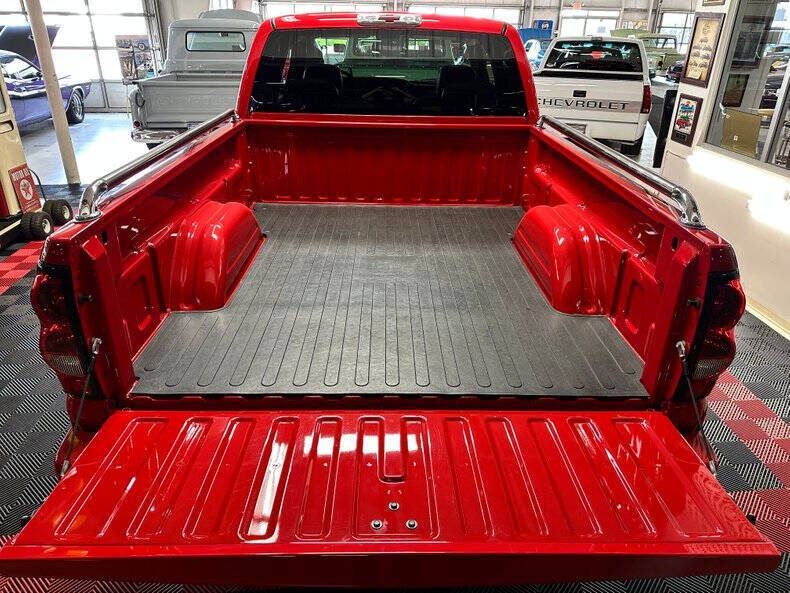 2004 Chevrolet Silverado 1500 SS