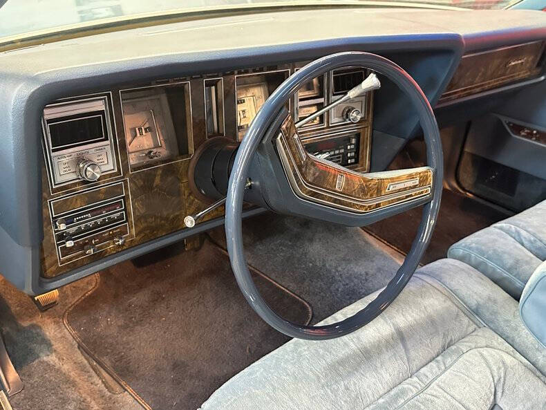 1979 Lincoln Mark V