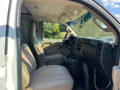 2018 Chevrolet Express 2500