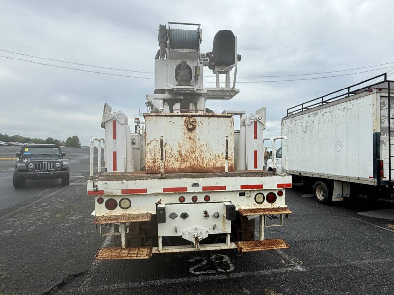 2012 Freightliner M2 106