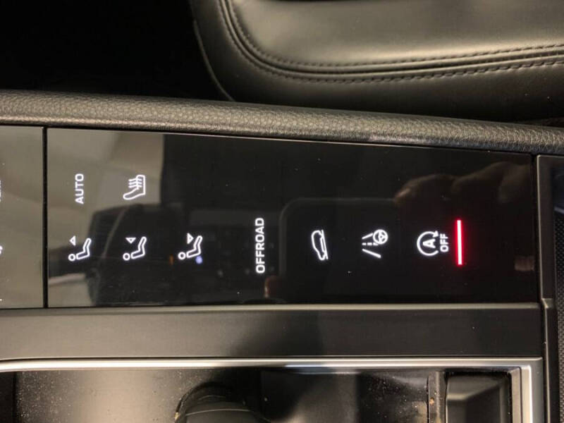 2022 Porsche Macan S