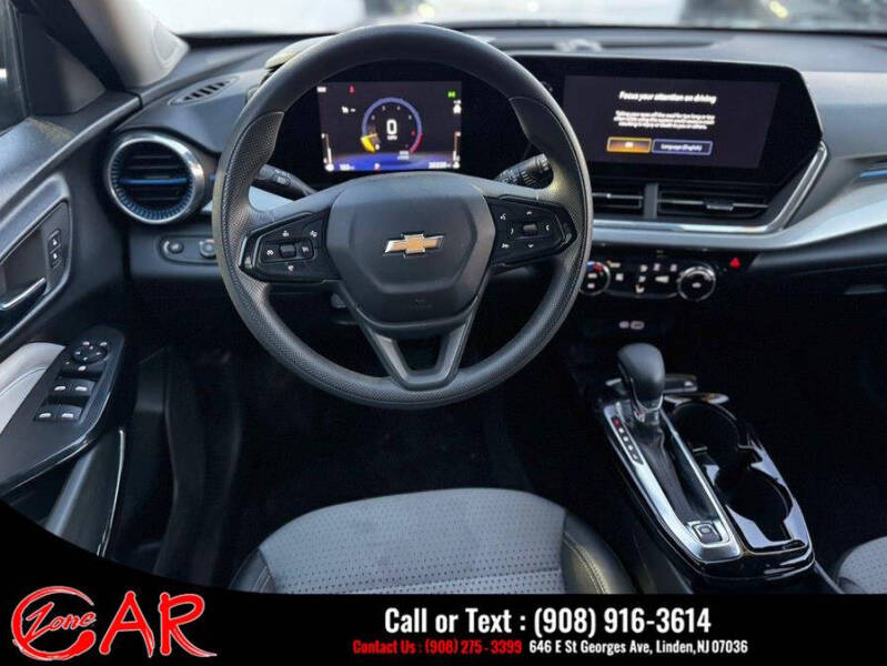 2024 Chevrolet Trax LT