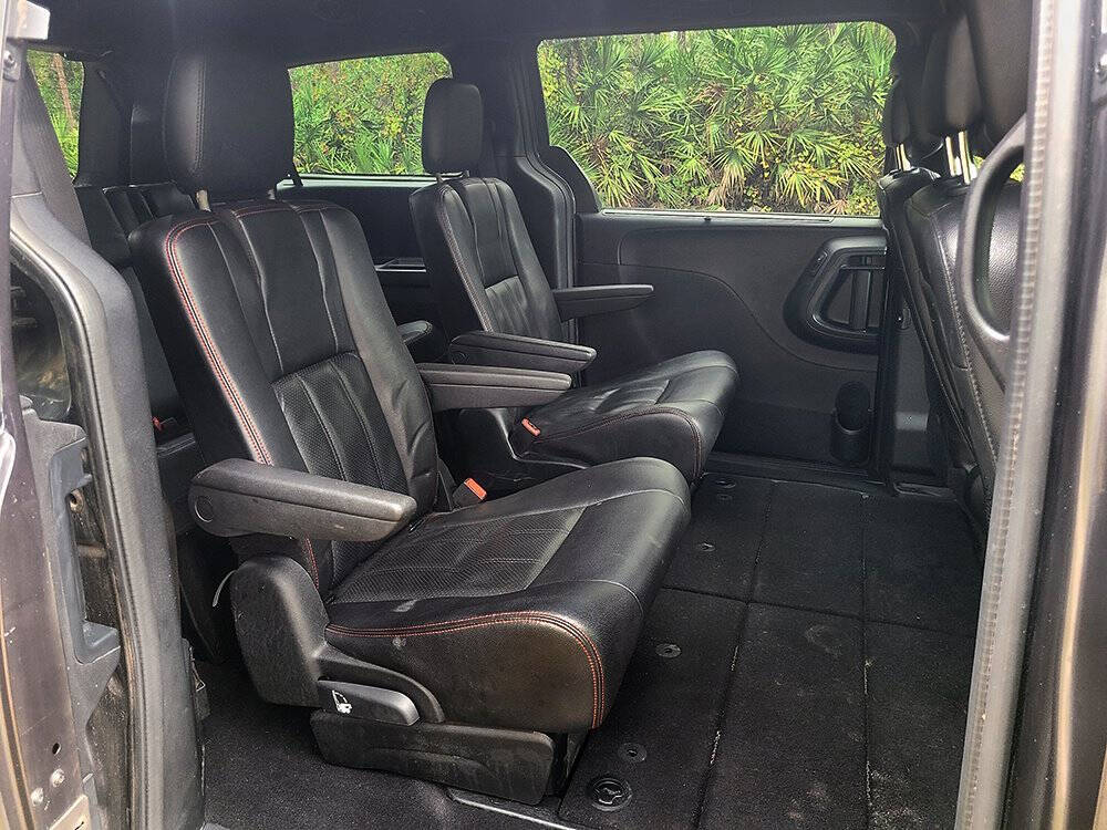 2019 Dodge Grand Caravan for sale at Flagler Auto Center in Bunnell, FL