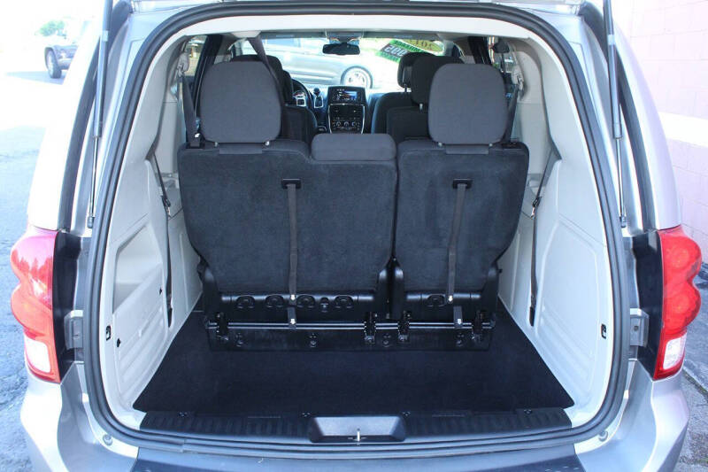 2017 Dodge Grand Caravan SE