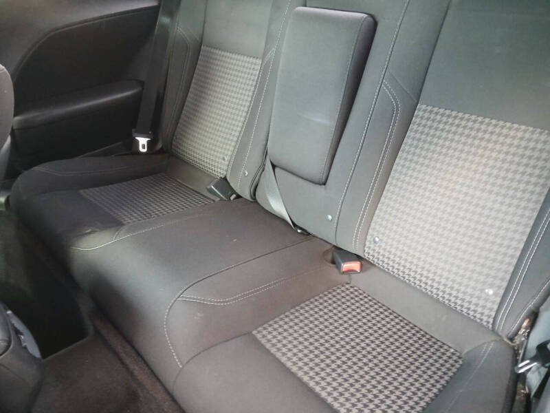 2017 Dodge Challenger SXT