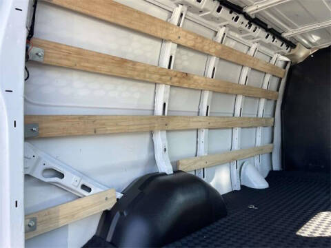 2023 GMC Savana 2500