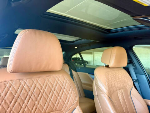 2020 BMW 7 Series 740i