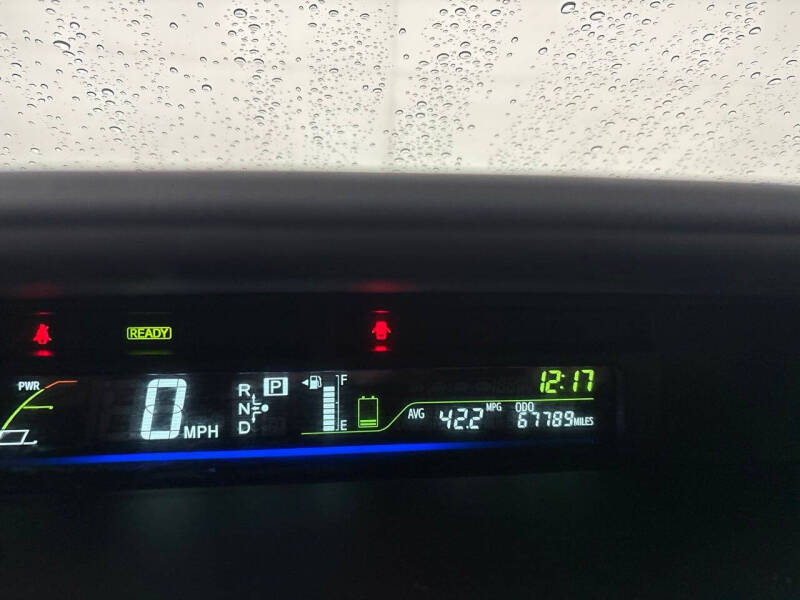 2013 Toyota Prius v Two